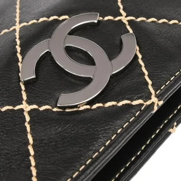 Chanel Black Calfskin Wild Stitch Handbag 136063 - Picture 3 of 10
